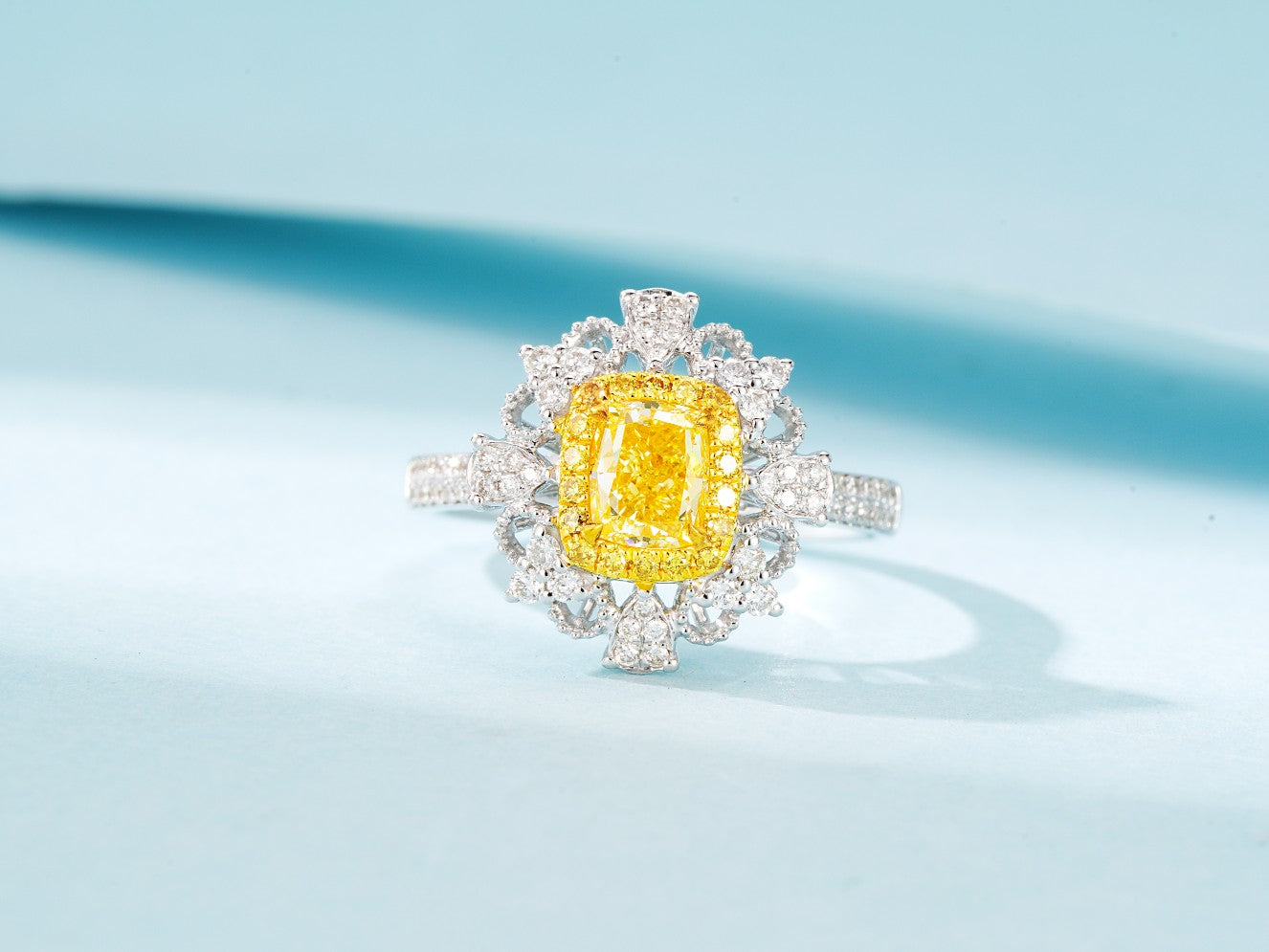 18K Yellow Gold Diamond Pillow-shaped Lace Hollow Ring with AGL Certificate - Yellow Diamond Ring