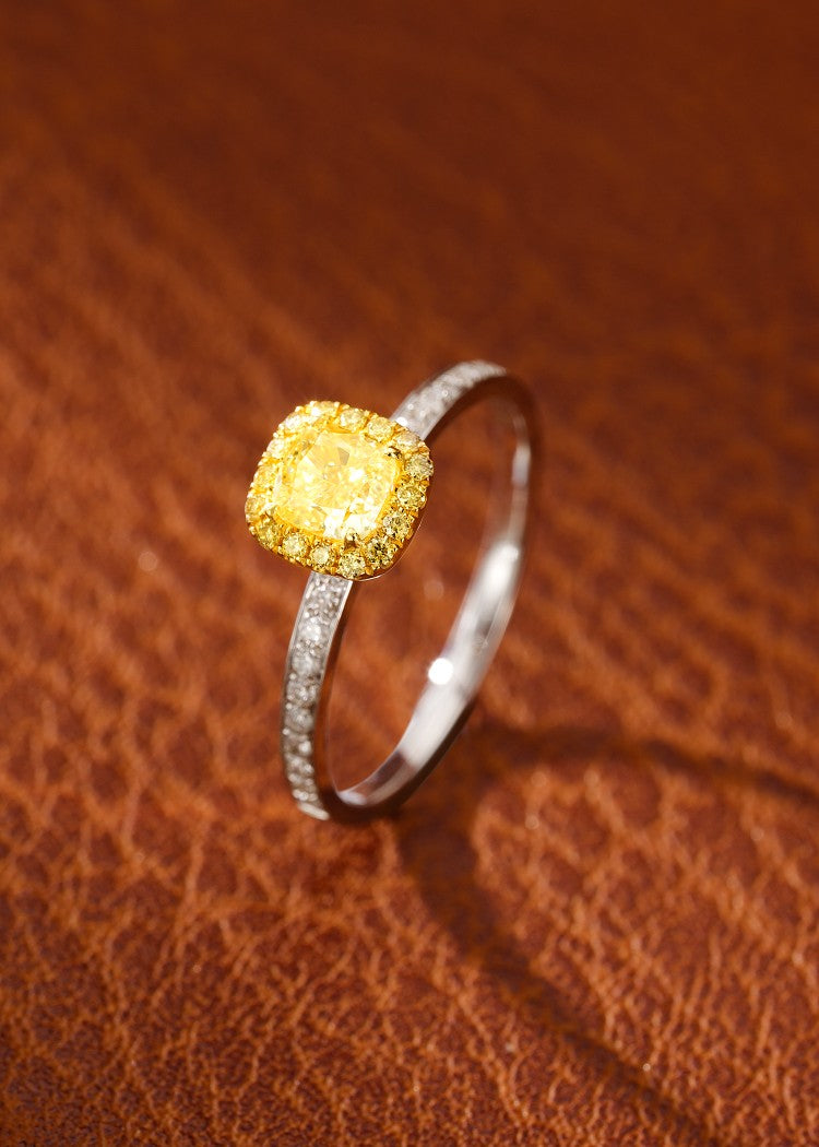 18K Yellow Gold Diamond Pillow-Shaped Lace Ring | Premium Jewelry - Yellow Diamond Ring