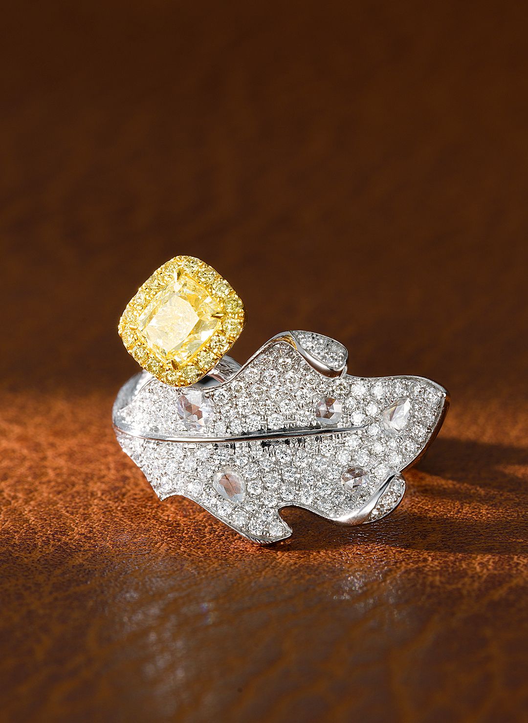 18K Yellow Gold Diamond Pillow-shaped Leaf Ring with AGL Certificate - Yellow Diamond Ring