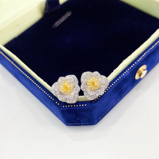 18K Yellow Gold Diamond Pillow-shaped Marquise Flower Earrings - Jeweler.Jewelry