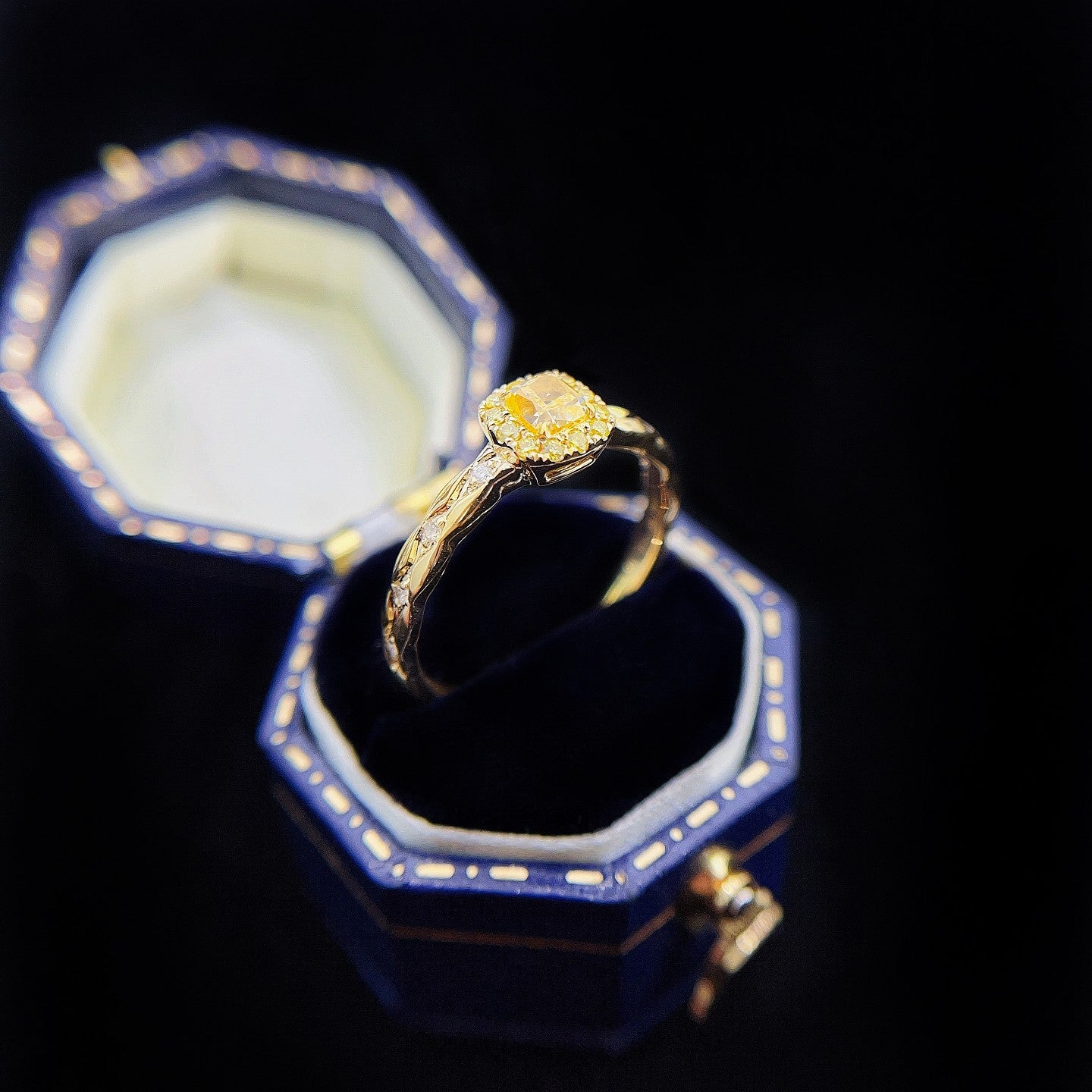 18K Yellow Gold Diamond Pillow-Shaped Sandglass Design Ring - Premium Jewelry - Yellow Diamond Ring