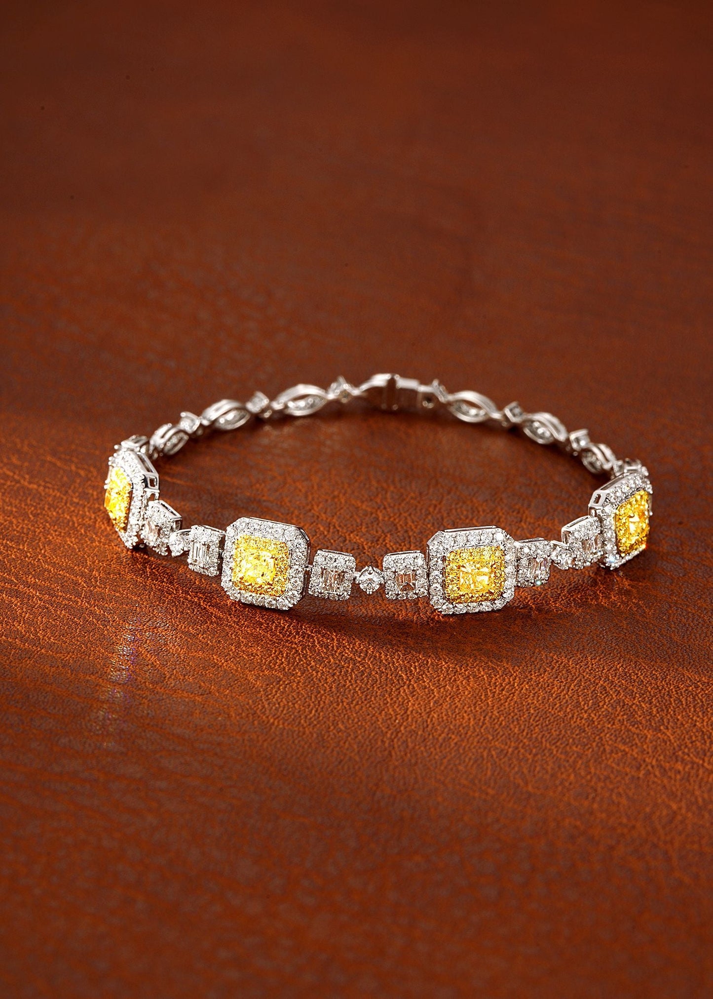 18K Yellow Gold Diamond Pillow-Shaped & Straight-Square Alternating Bracelet - Yellow Diamond Bracelet