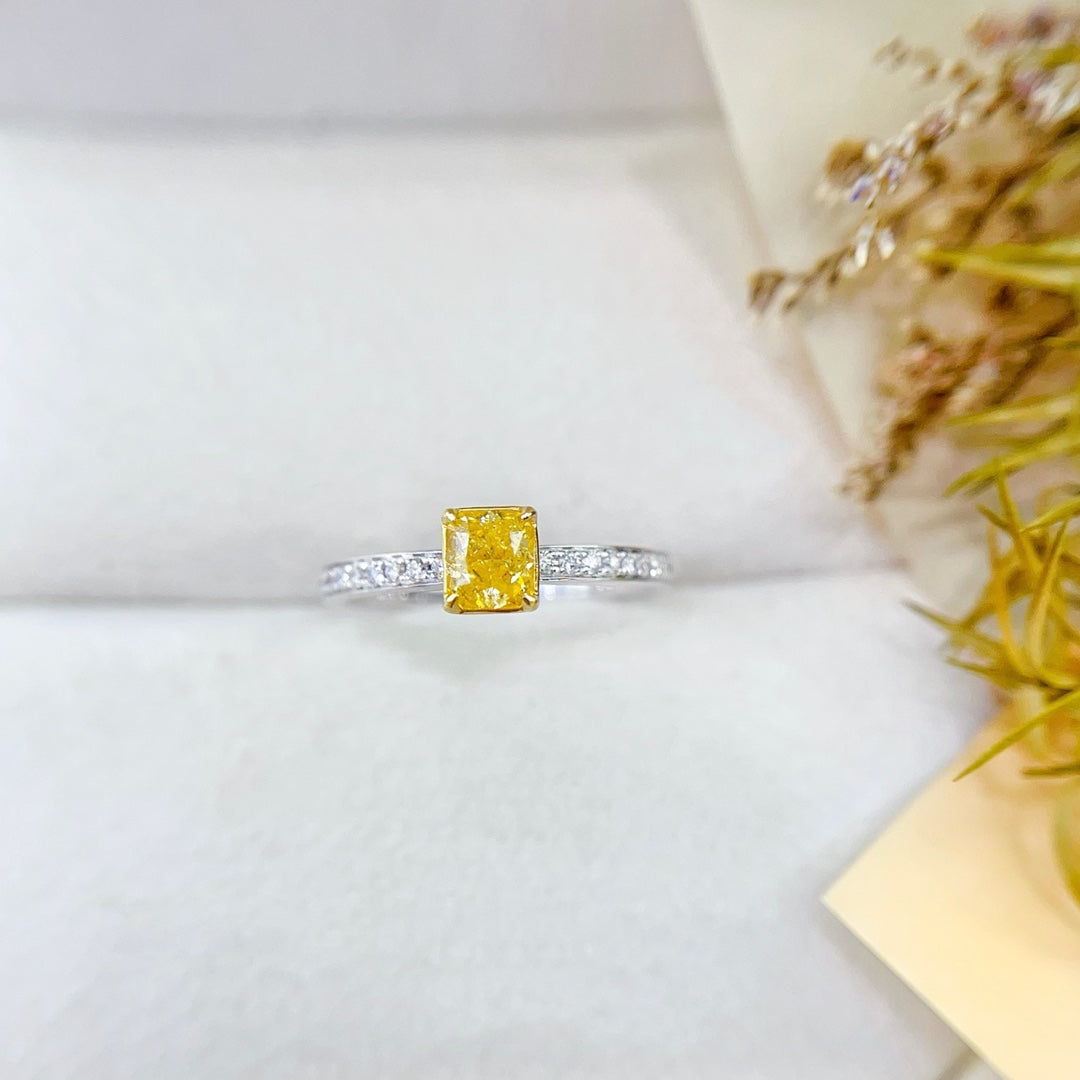 18K Yellow Gold Diamond Pillow Two-Way Wear Ring | Luxury Jewelry - Yellow Diamond Ring