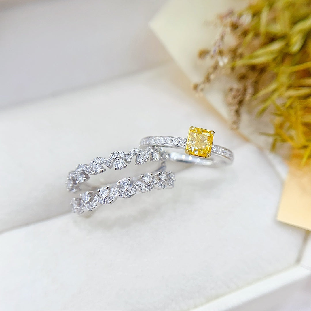 18K Yellow Gold Diamond Pillow Two-Way Wear Ring | Luxury Jewelry - Yellow Diamond Ring