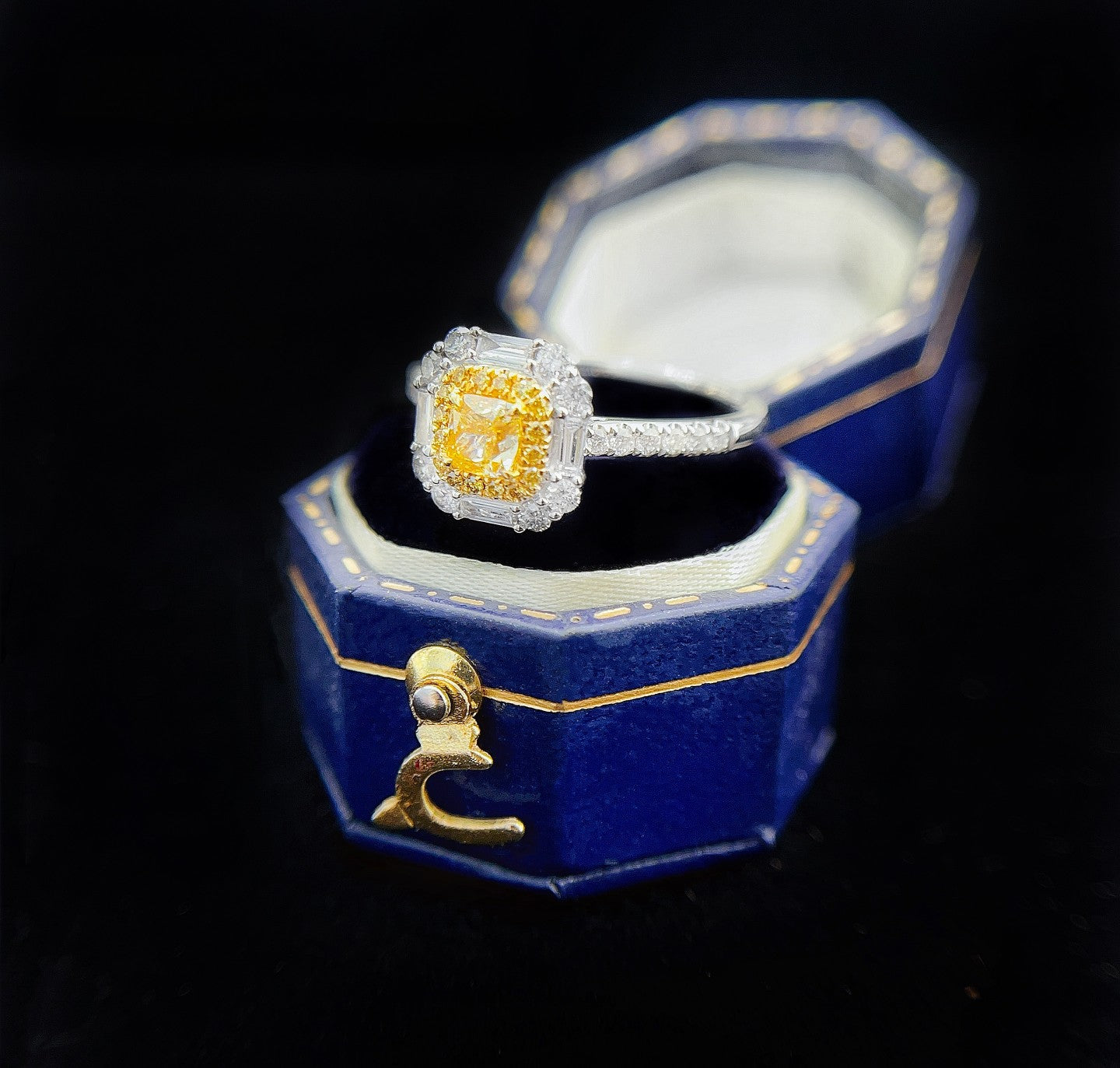 18K Yellow Gold Diamond Ring with Baguette and Surrounding Diamonds | Jewelry - Yellow Diamond Ring