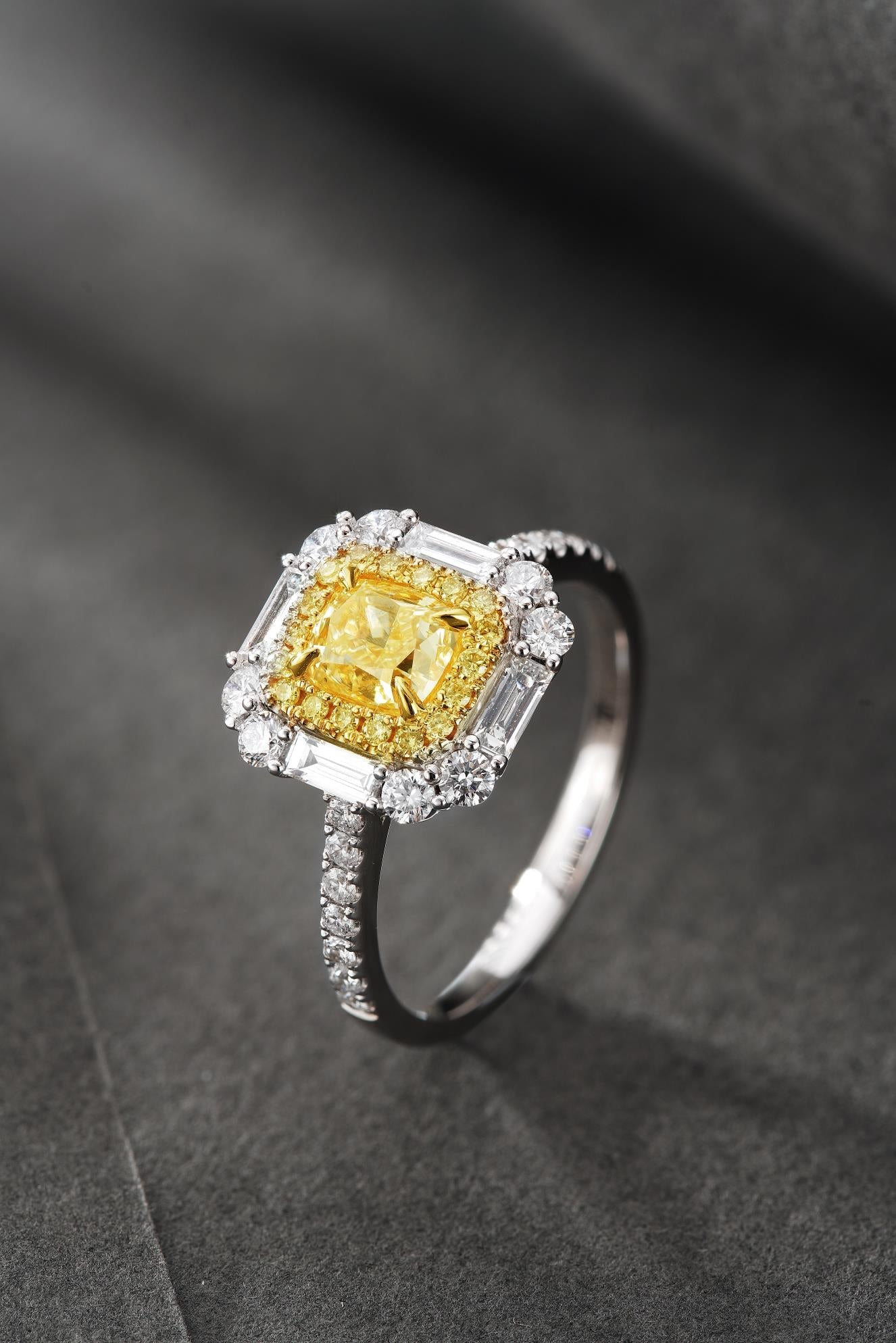 18K Yellow Gold Diamond Ring with Trapezoid Center and Surrounding Diamonds - Premium Jewelry - Yellow Diamond Ring