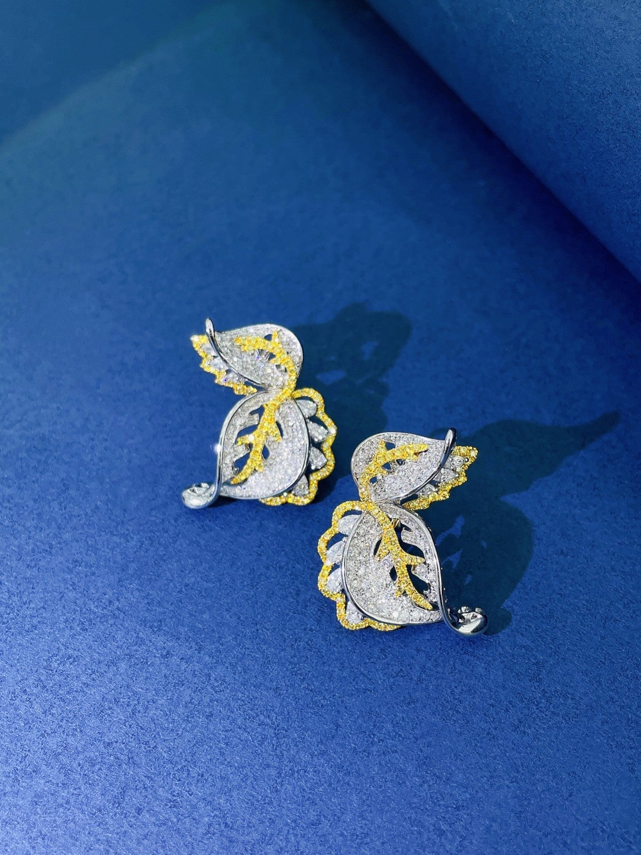 18K Yellow Gold Diamond Split-Color Butterfly Earrings Jeweler.Jewelry