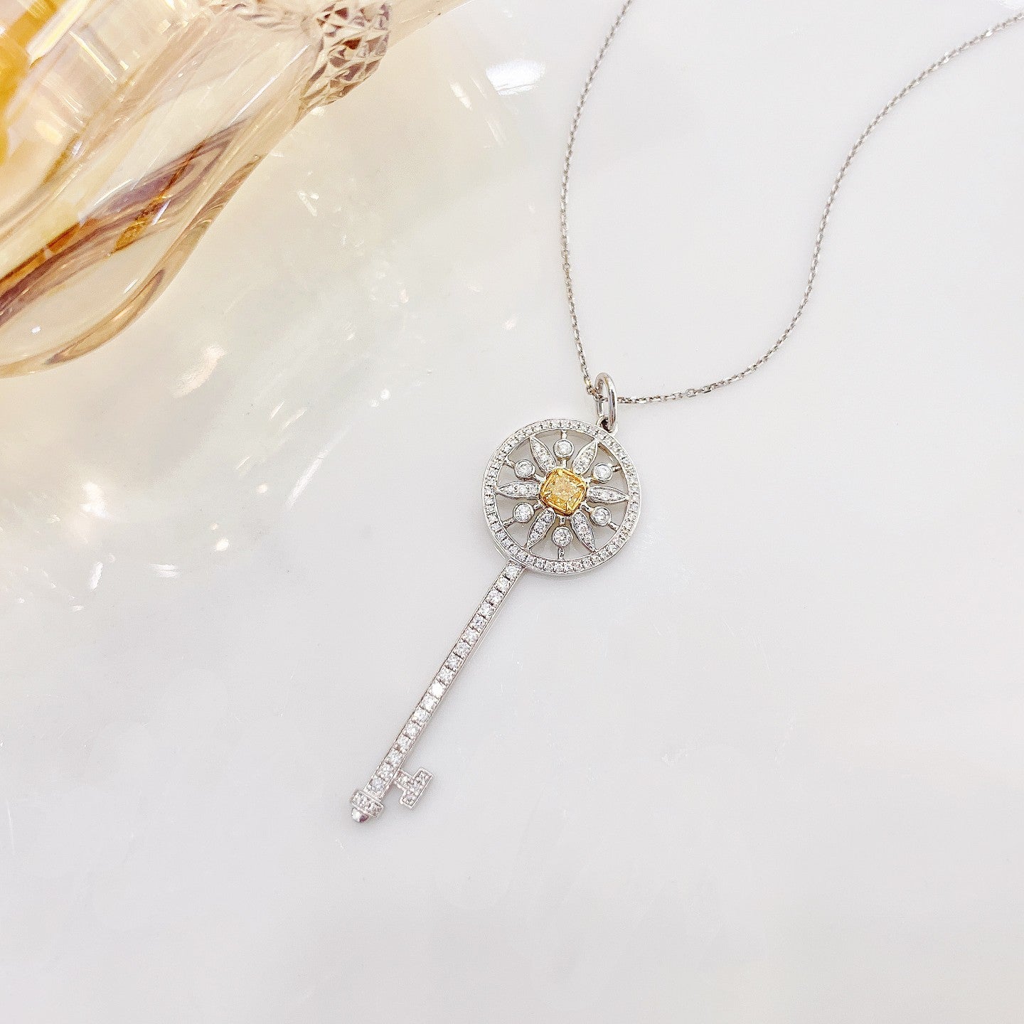 18K Yellow Gold Diamond Sunflower Key Pendant Necklace - Exquisite Jewelry - Yellow Diamond Necklace