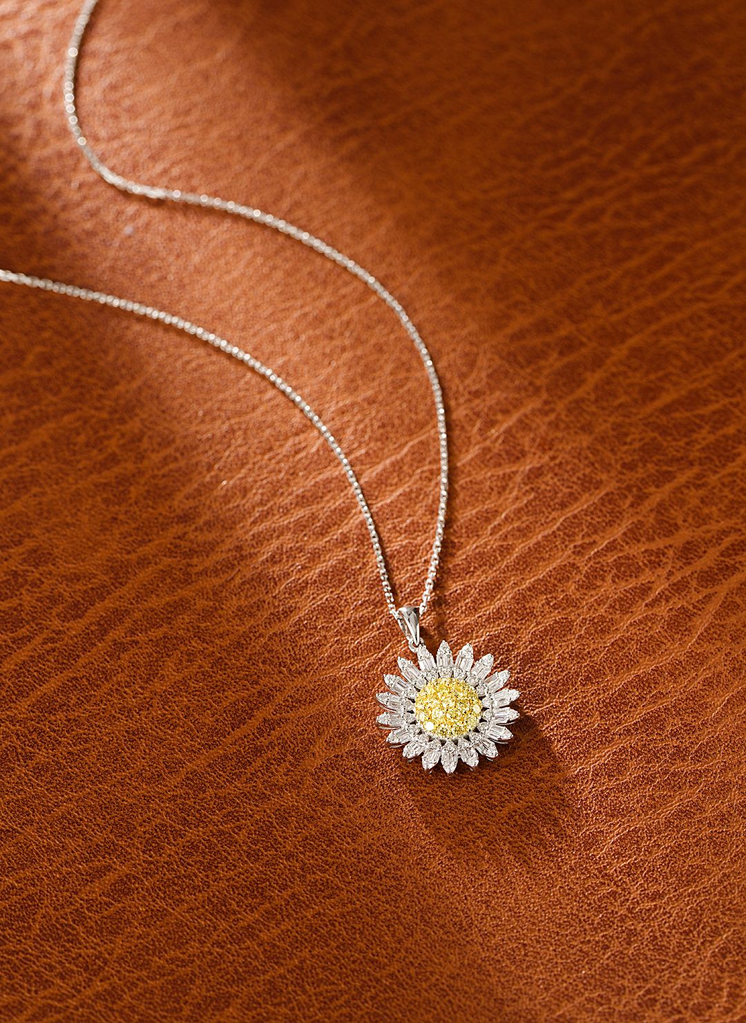 18K Yellow Gold Diamond Sunflower Necklace - Exquisite Jewelry - Yellow Diamond Necklace