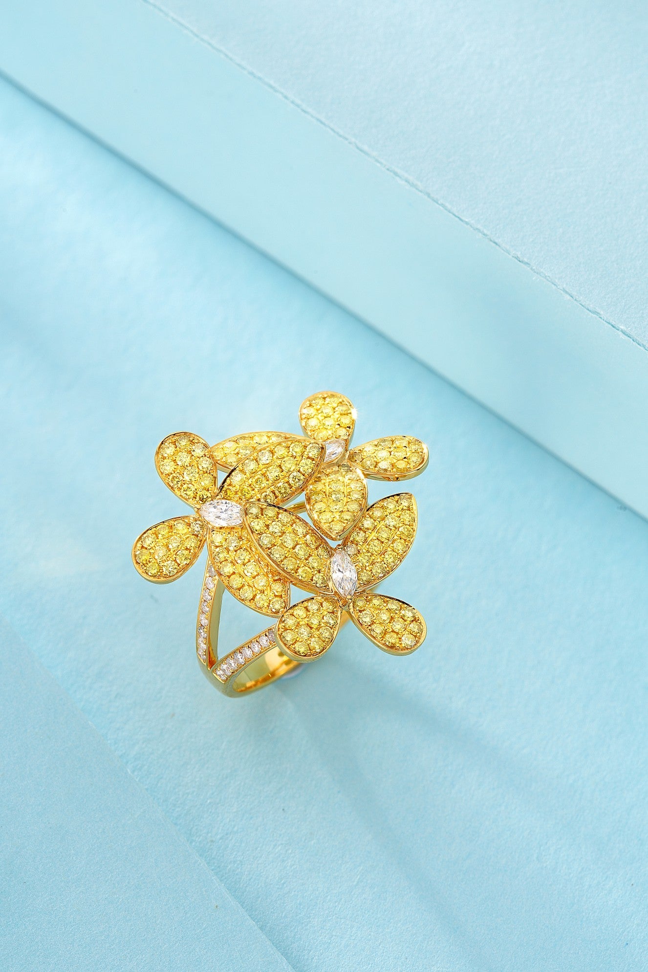 18K Yellow Gold Diamond Three-Flower Ring - Luxury Jewelry - Yellow Diamond Ring