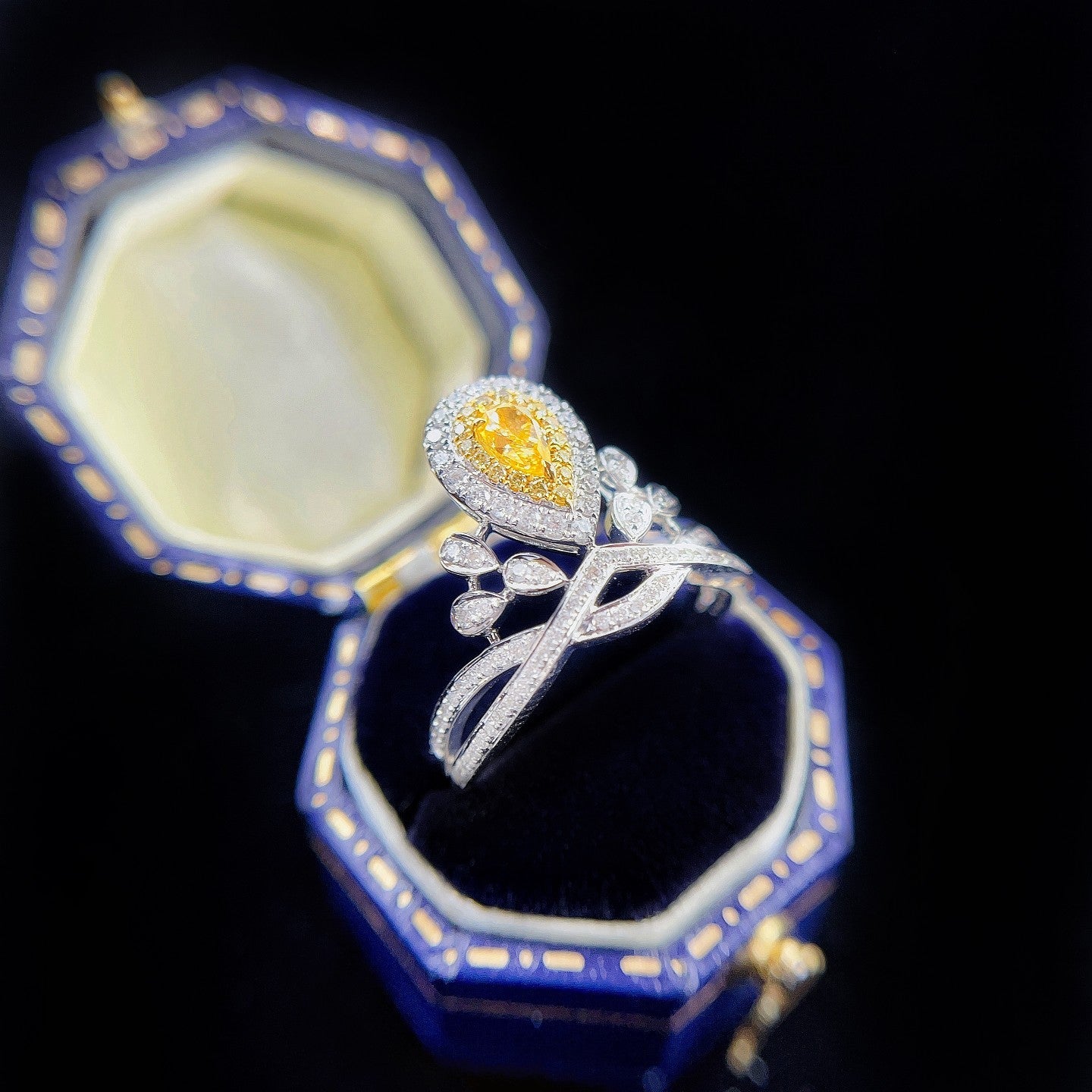 18K Yellow Gold Diamond Waterdrop Crown Ring - Exquisite Jewelry - Yellow Diamond Ring