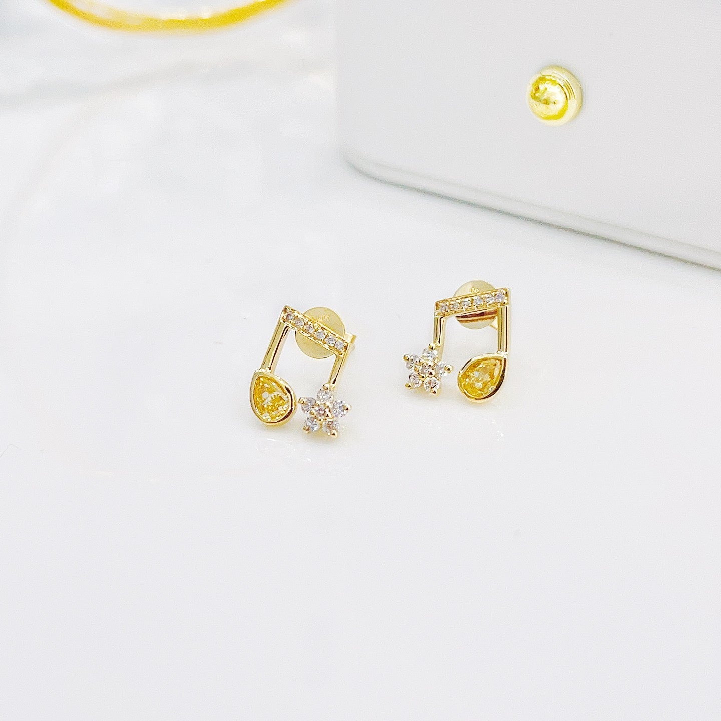 18K Yellow Gold Diamond Waterdrop Musical Note Earrings - Jeweler.Jewelry