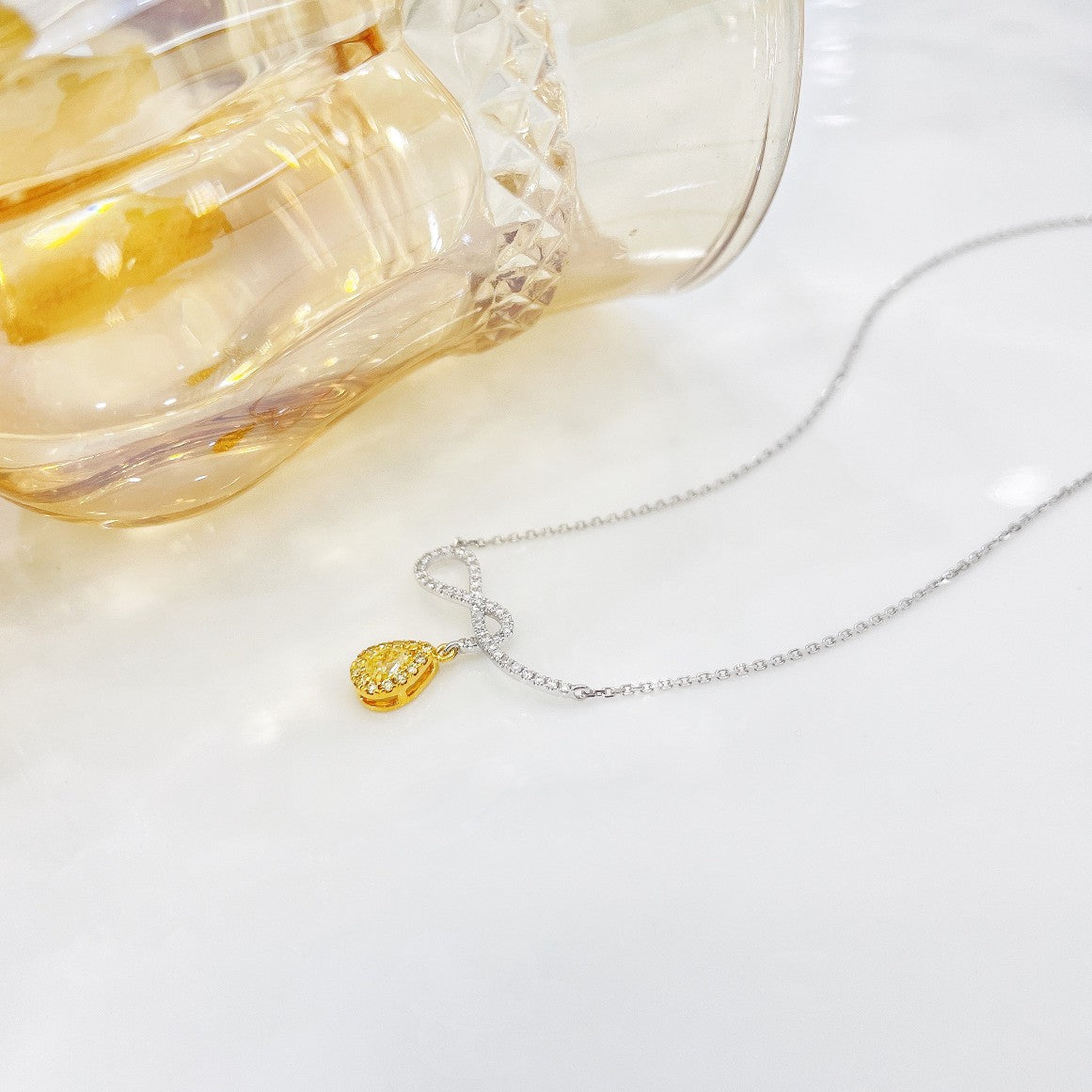 18K Yellow Gold Diamond Waterdrop Pendant Necklace - Exquisite Jewelry - Yellow Diamond Necklace