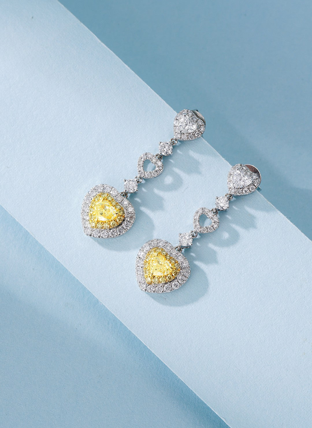 18K Yellow Gold Heart-Shaped Diamond Earrings with Surrounding Stones Jeweler.Jewelry