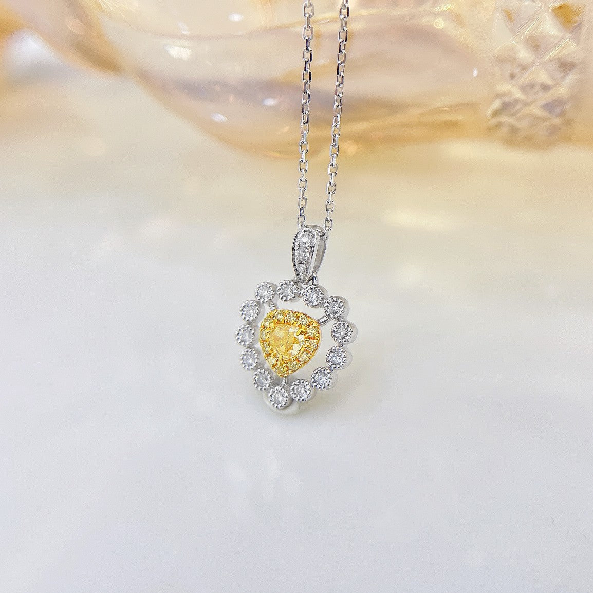 18K Yellow Gold Heart-Shaped Diamond Pendant Necklace - Exquisite Jewelry - Yellow Diamond Necklace