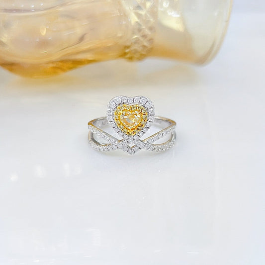 18K Yellow Gold Heart-shaped Diamond Ring - Elegant Jewelry Piece - Yellow Diamond Ring