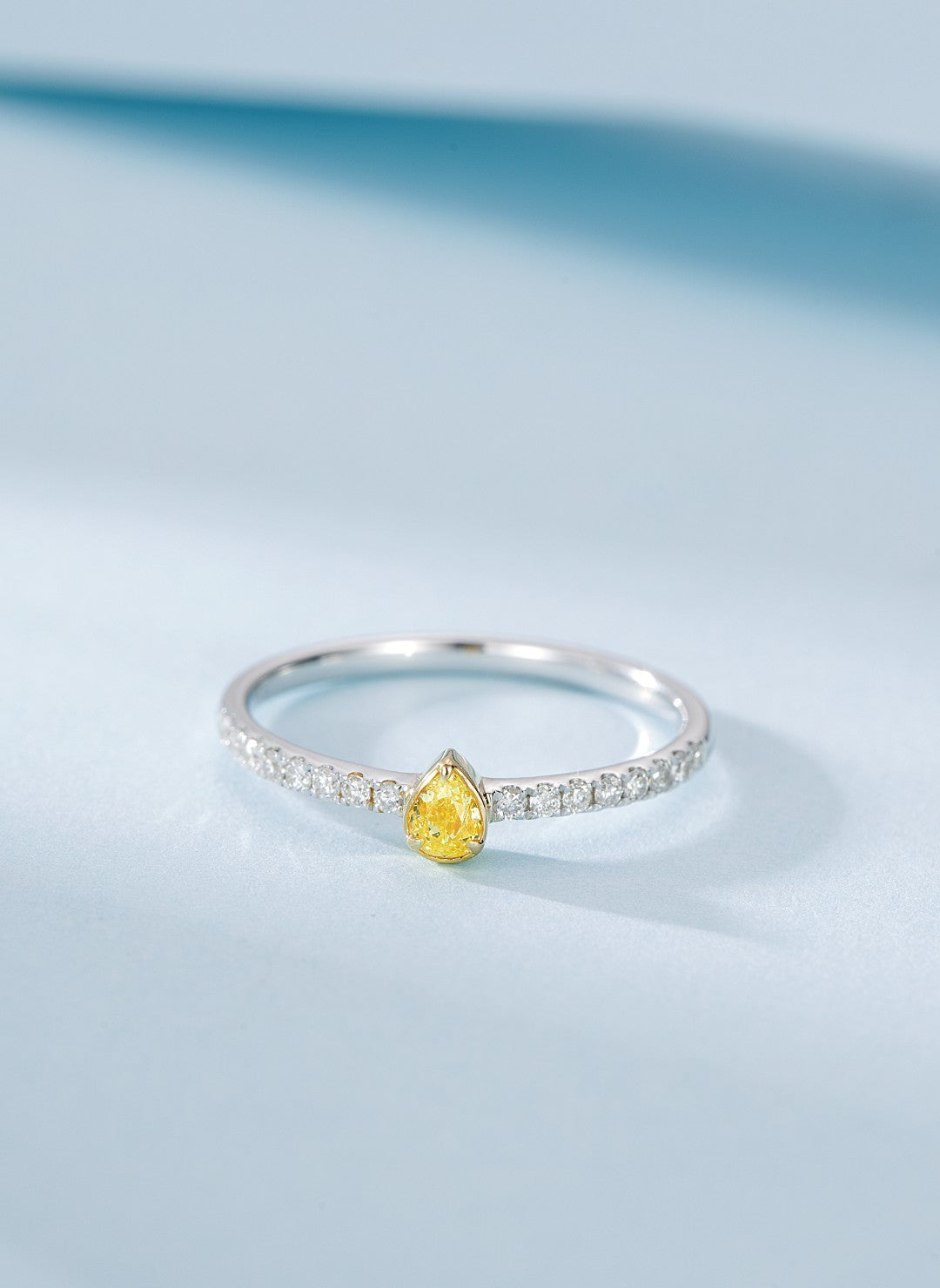 18K Yellow Gold Single Diamond Teardrop Ring | Premium Jewelry - Yellow Diamond Ring