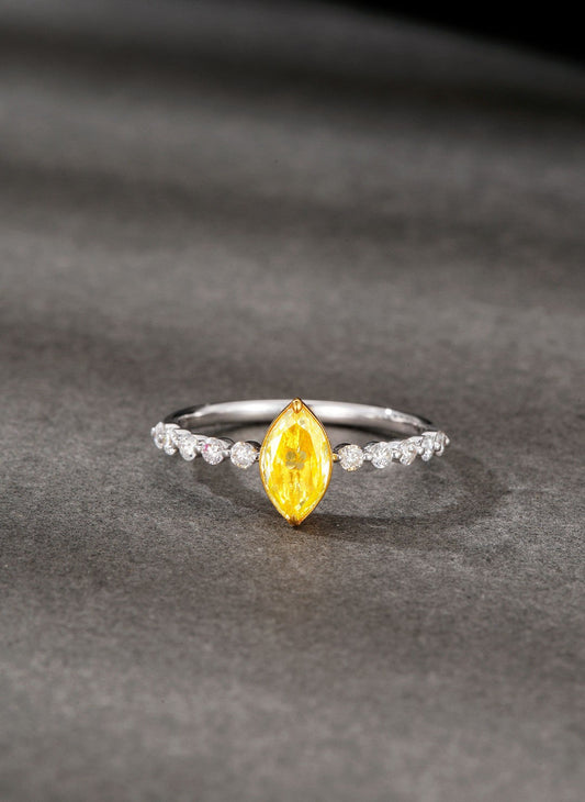 18K Yellow Gold Single Marquise Diamond Ring - Luxurious Jewelry - Yellow Diamond Ring