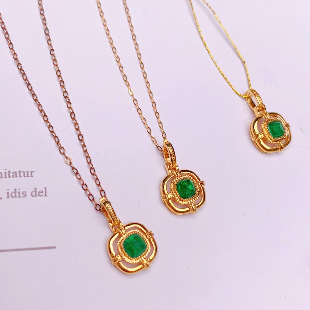 Mid-Autumn Special: Exquisite Sugarloaf Emerald Pendant - A Must-Have Jewelry