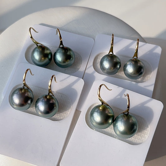 Luxury 18K Gold Tahitian Black Pearl Earrings - High-Quality Jewelry