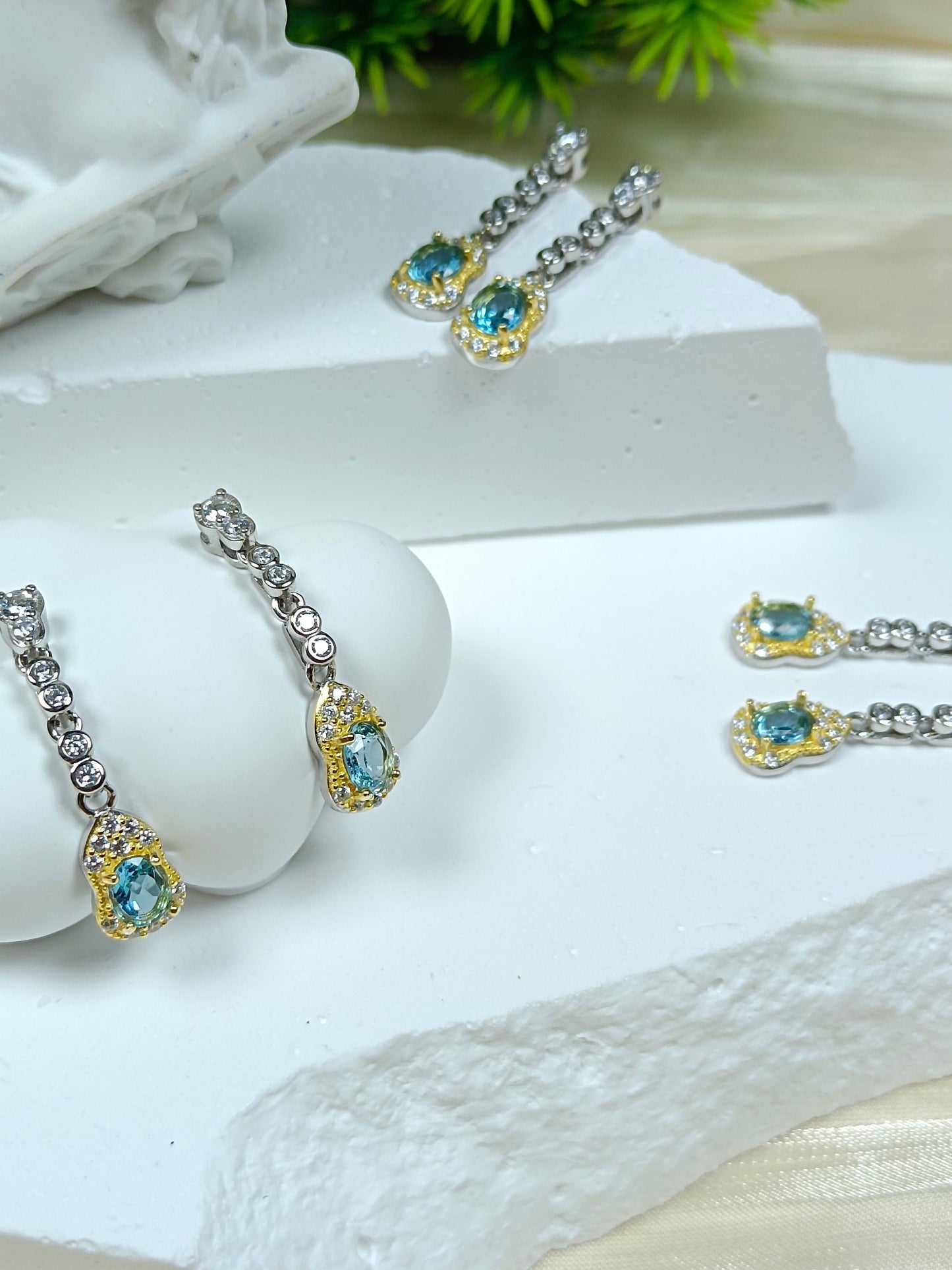 S925 Silver Embedded Topaz Gourd Earrings - Luxury Minimalist Design Long Earrings with Elegance