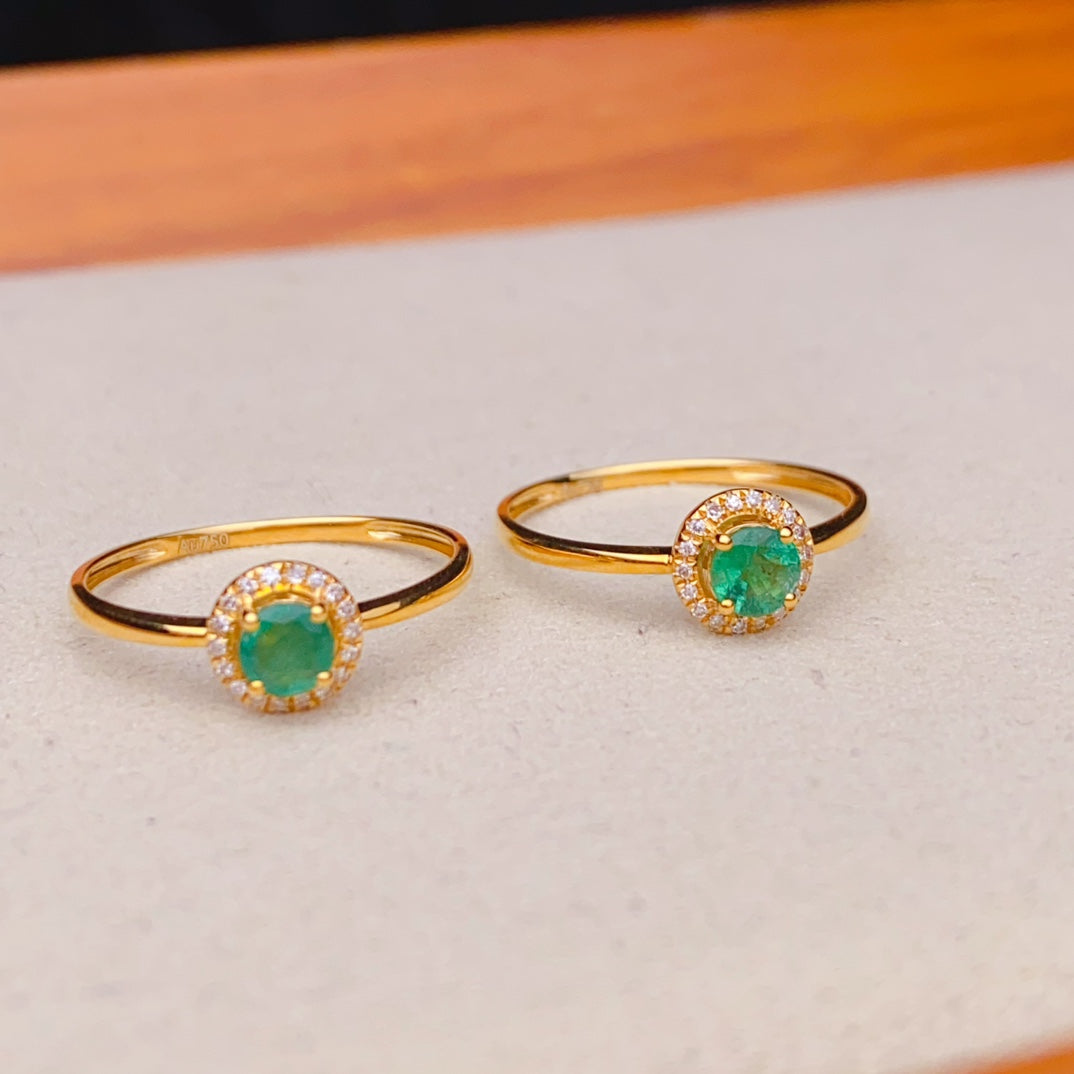 Elegant 18K Gold and Diamond Embedded Natural Emerald Ring - Jewelry