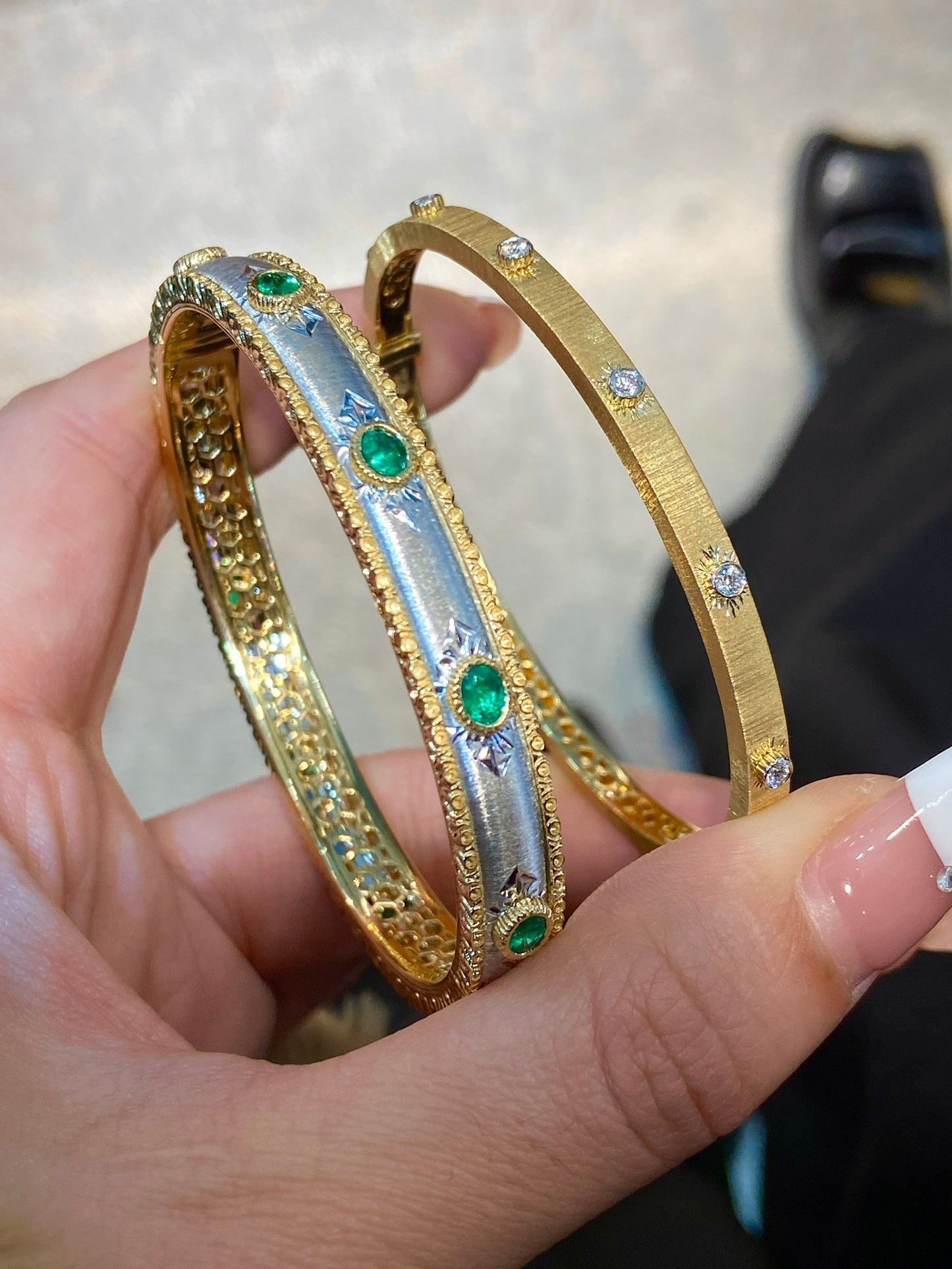 سوار رائع على طراز Buccellati: كلاسيكي خالد في المجوهرات