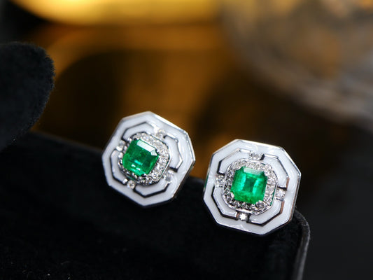 Panjshir Emerald Earrings - Elegant and Versatile Jewelry Piece