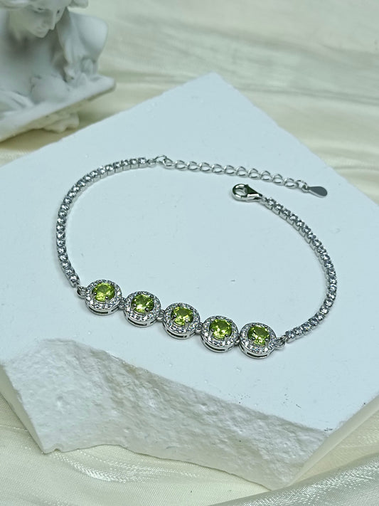 S925 Silver Embedded Peridot Bracelet - Unique Design Luxury Jewelry