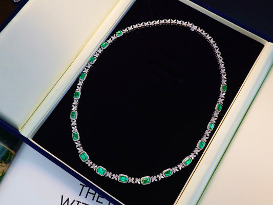 Collector's Edition Dinner Party Jewelry: Emerald Diamond Necklace Outshines All