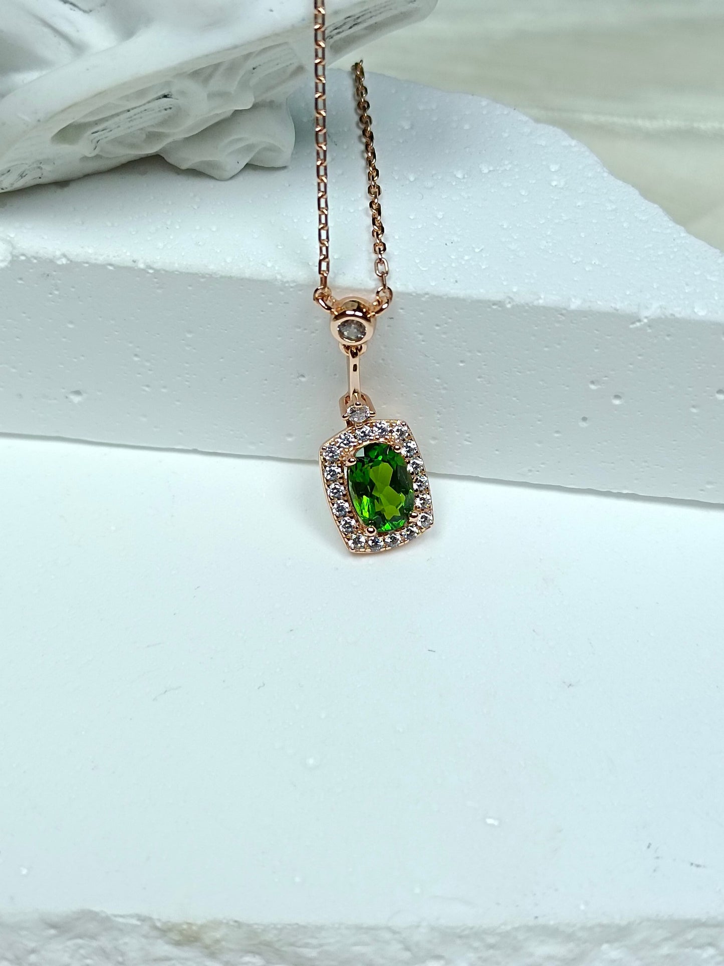 S925 Sterling Silver Embedded with Diopside Necklace - Vintage Green Gemstone Jewelry