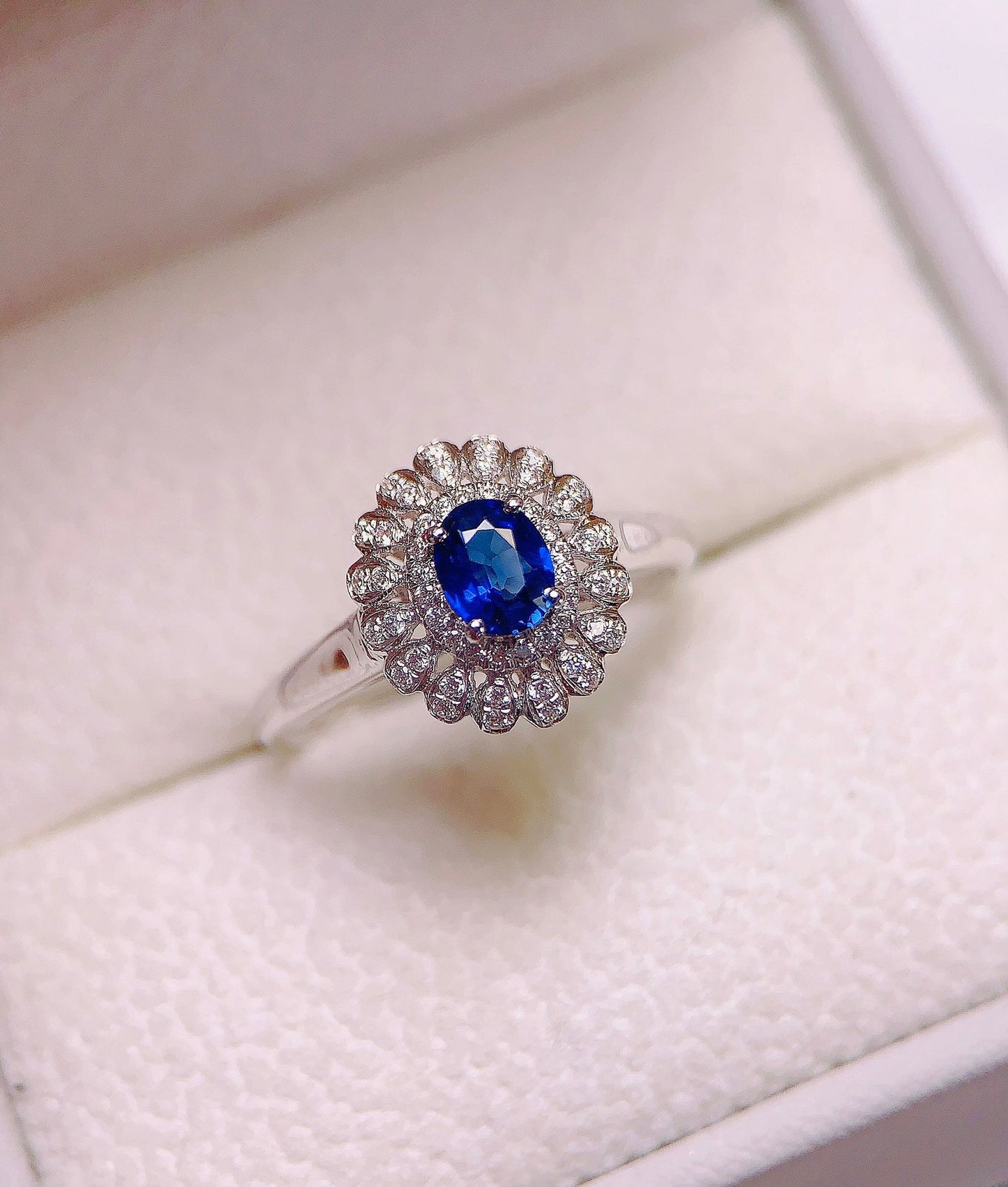 Elegant Natural Sapphire Ring - Fine Jewelry for Every Occasion