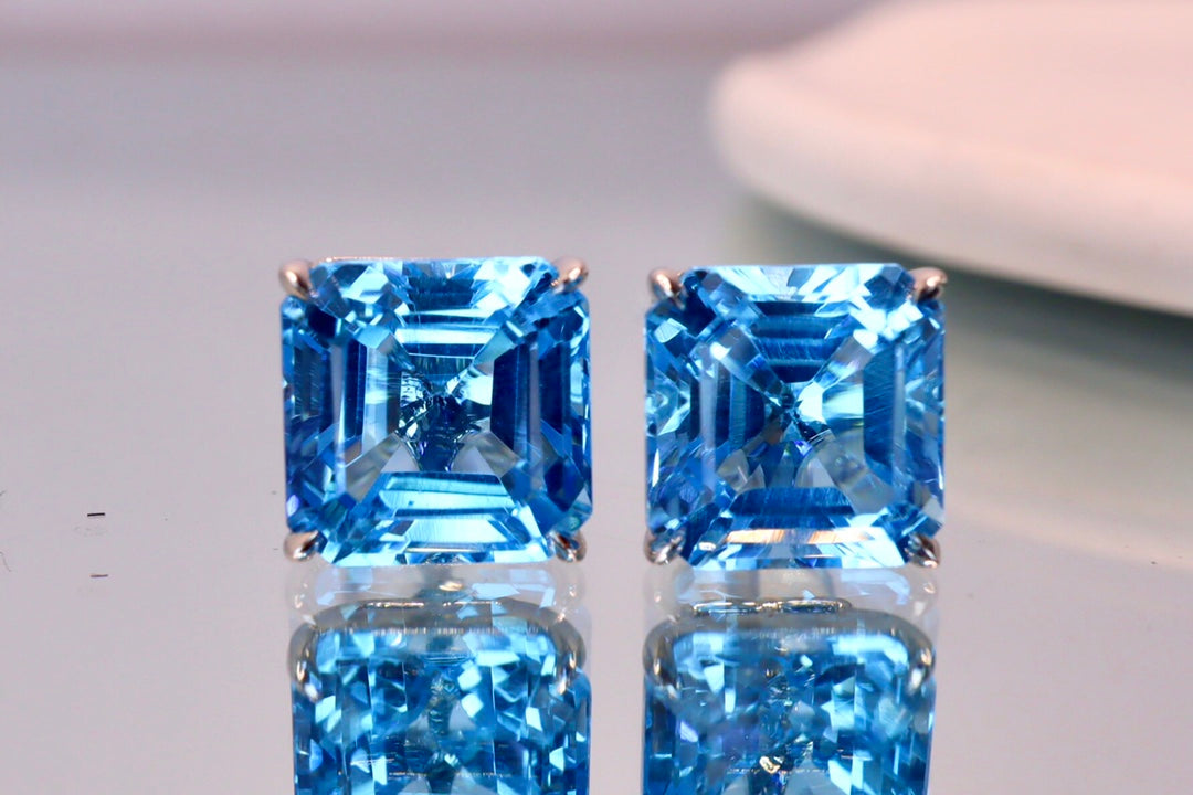 Elegant Topaz Earrings in 18K Gold with Diamond Accents - A Must-Have Jewelry