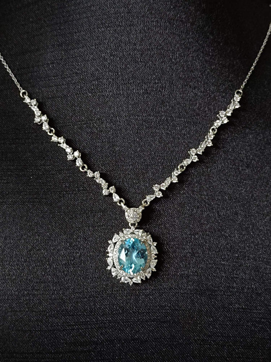 Exquisite Natural Topaz Jewelry Necklace with S925 Silver Embedding