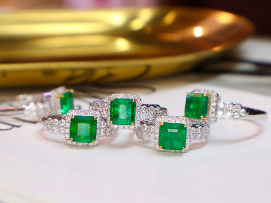 Luxurious Emerald Ring Jewelry - A Masterpiece of Elegance