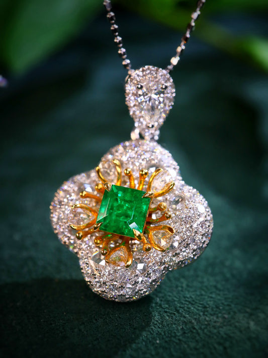 Panjshir Emerald Pendant - VVG Warton Green Jewelry Marvel