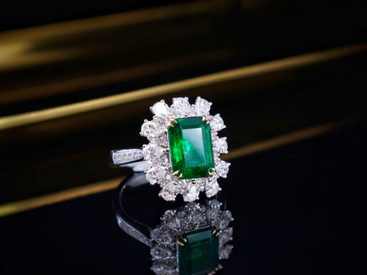 Emerald Ring Marvel: 2.63ct Premium沃顿 Green Gemstone Jewelry