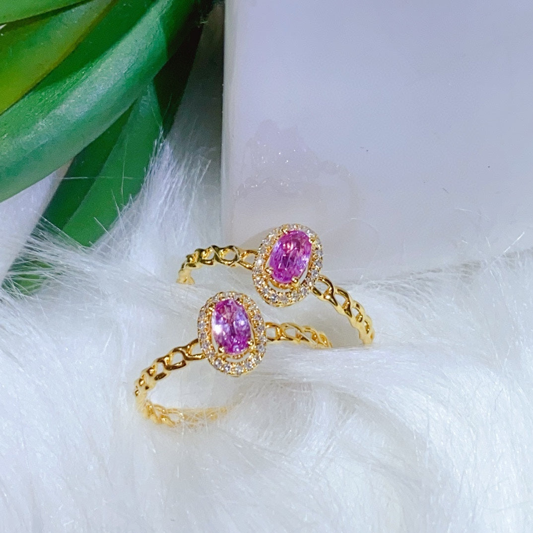 Natuurlijke roze saffierring in 18K goud met diamantaccenten - prachtige sieraden