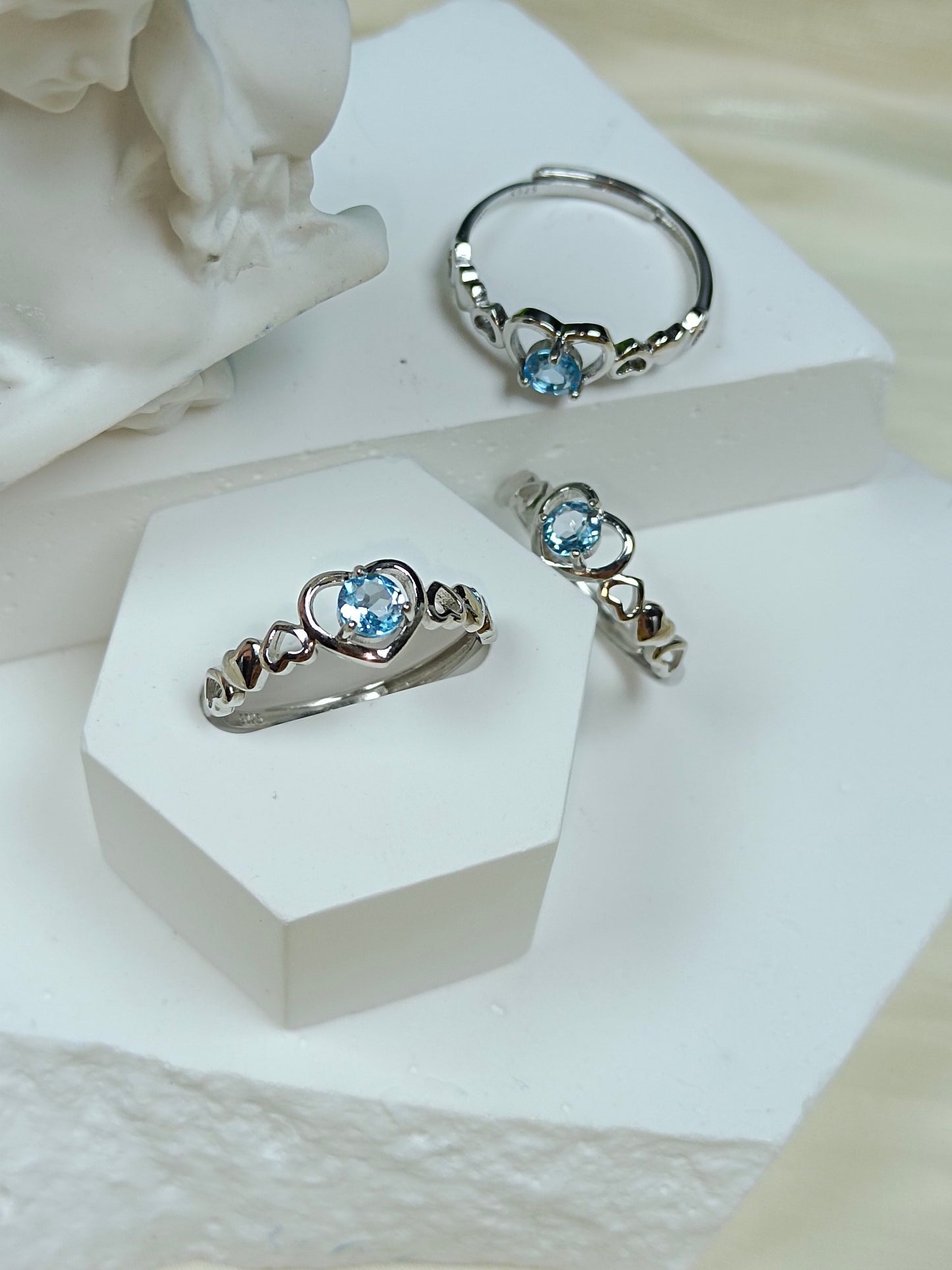 S925 Silver Embedded Topaz Heart Ring - Minimalist Jewelry for a Fresh Look