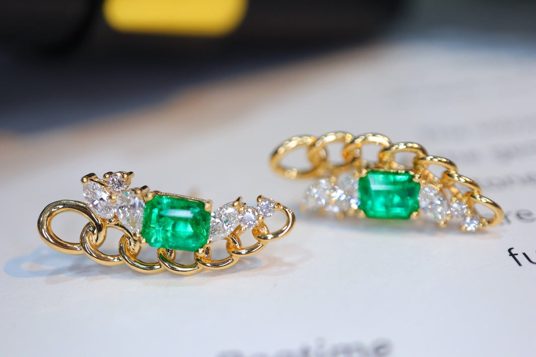 Light Luxury Design Emerald Earrings - A Must-Have Jewelry Piece