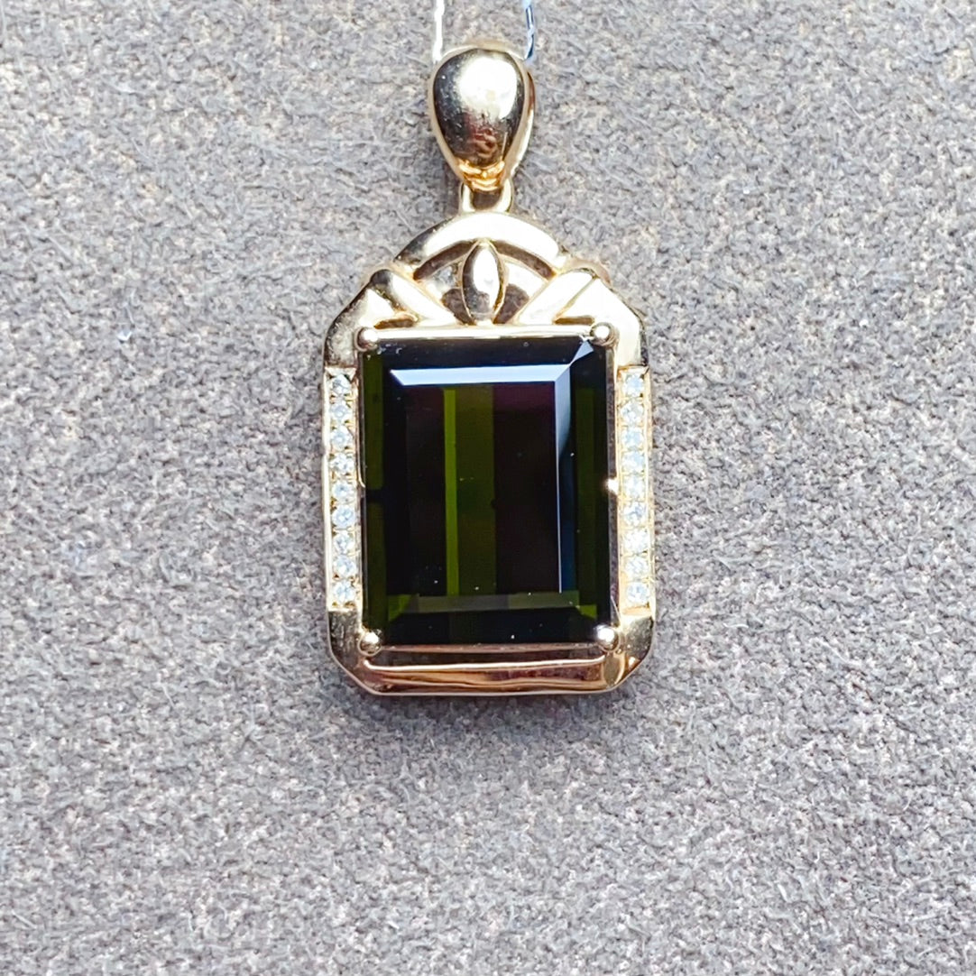 Natural Tourmaline Pendant - Exquisite Jewelry Craftsmanship