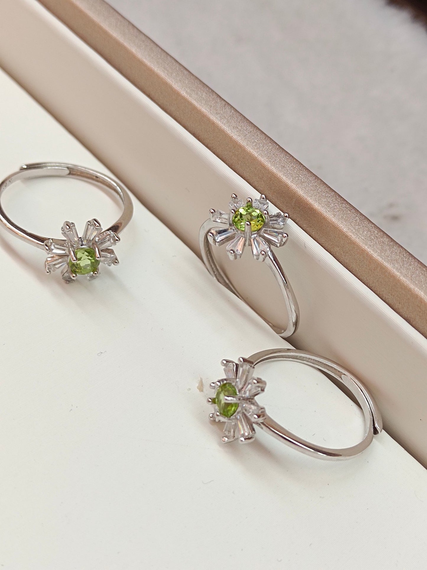 S925 Silver Embedded Peridot Sunflower Ring - Summer Essence Jewelry