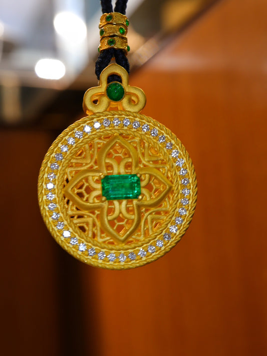 24k Gold Emerald Pendant - Premium Jewelry Piece