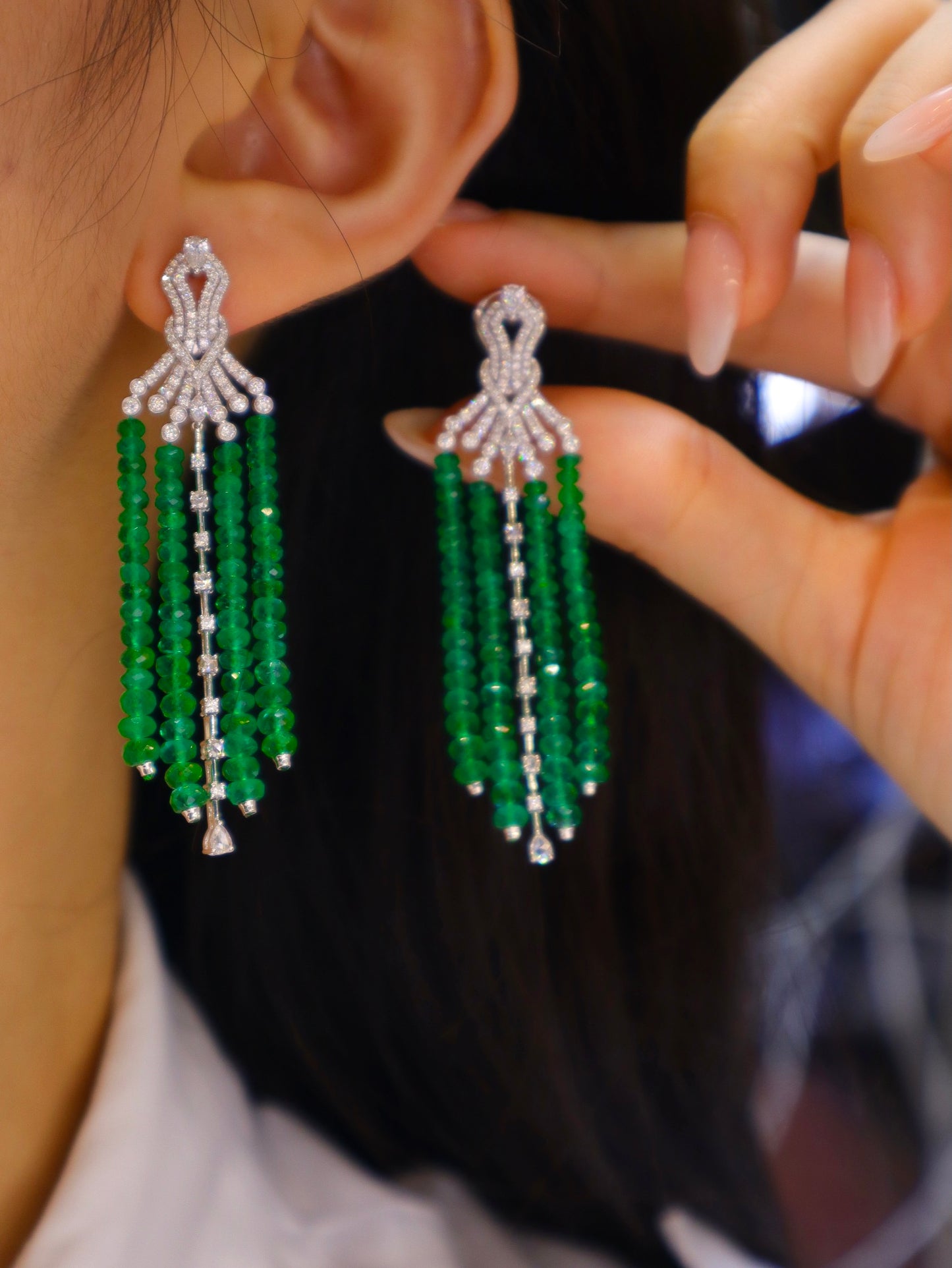 Emerald Green Jewelry: New Arrival Earrings with Exquisite Atmosphere