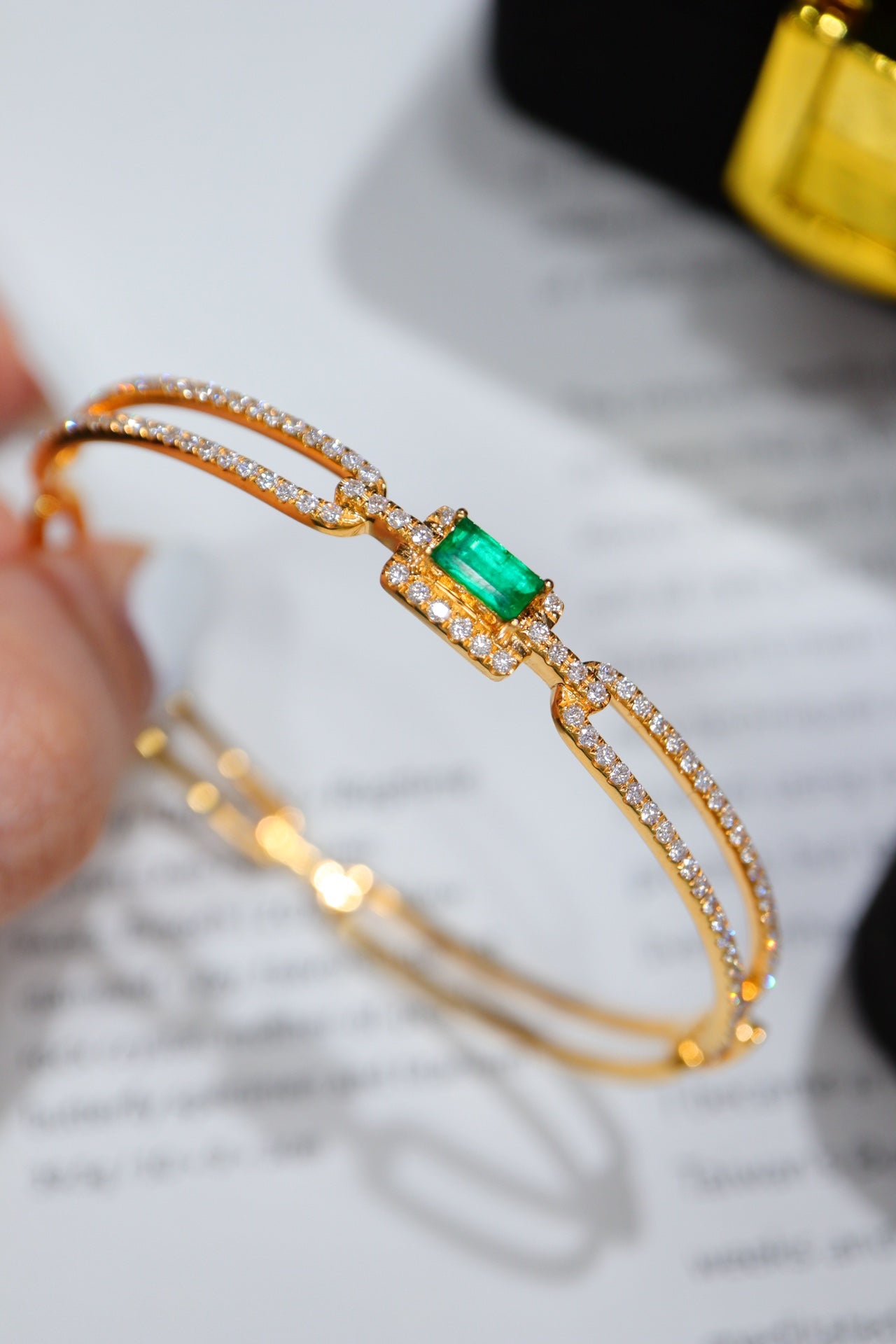 Panjshir Emerald Bracelet - High-Quality Jewelry Piece