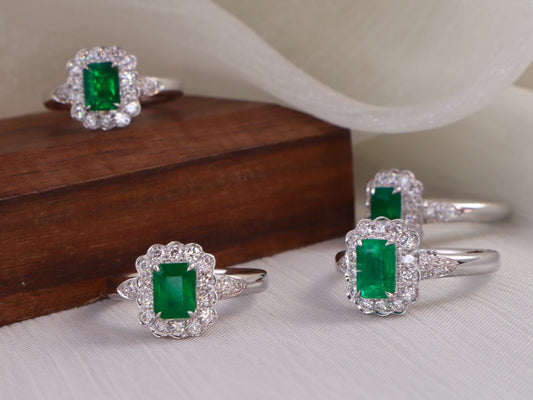 Exquisite One-Carat Emerald Ring - Premium Jewelry Collection