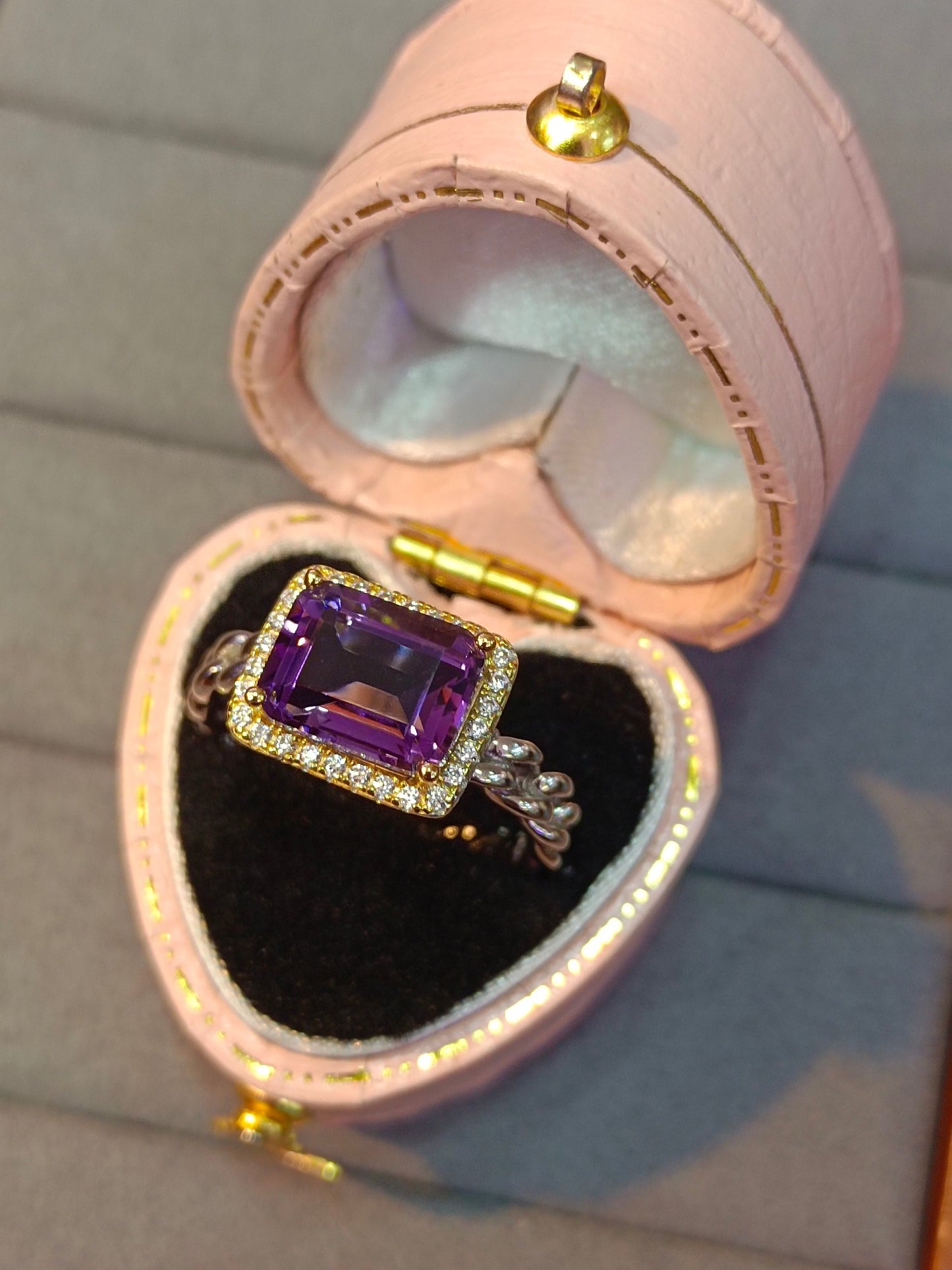 Cincin Amethyst Ungu S925 Sterling Silver yang Elegan - Barang Kemas untuknya