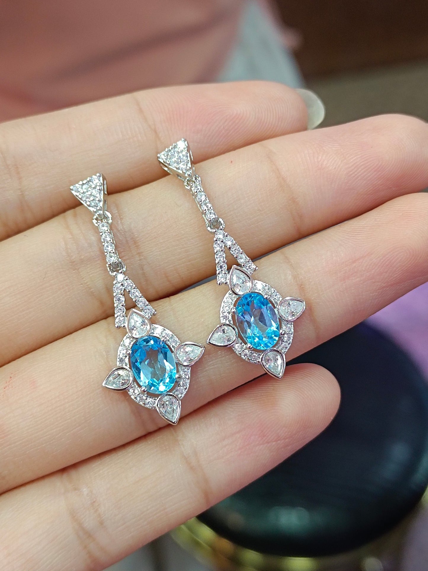 Exquisite Natural Topaz Earrings - A Must-Have Jewelry