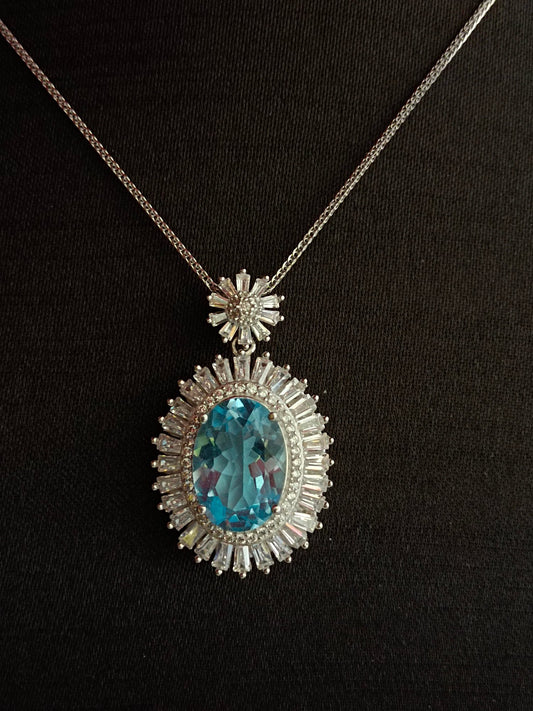 Exquisite Natural Swiss Blue Topaz Pendant - Elegant Jewelry