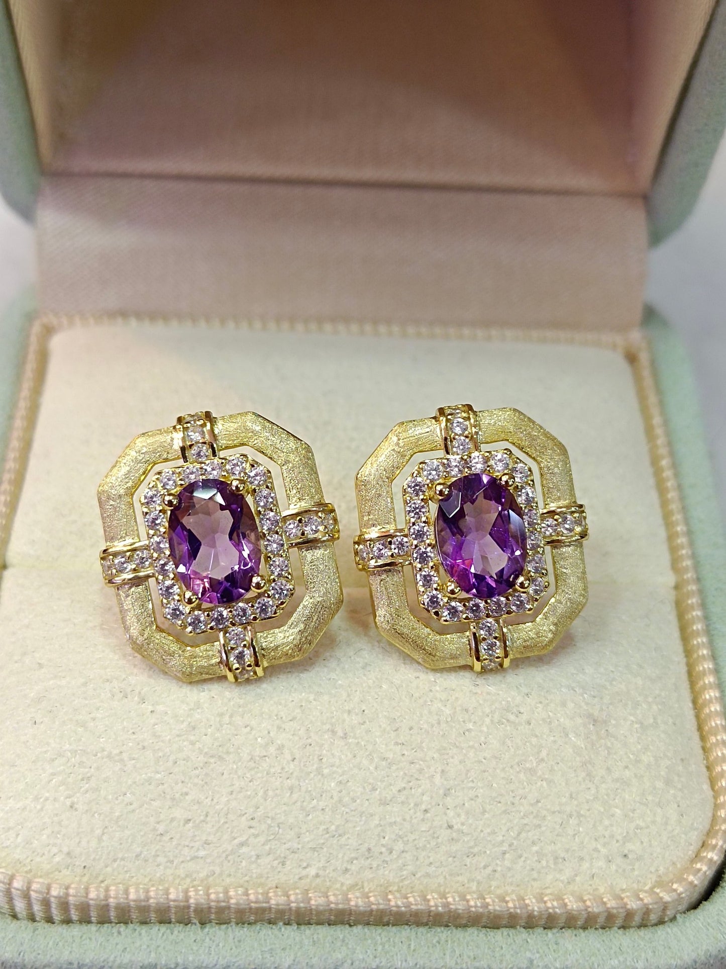 S925 Silver Exquisite Amethyst Earrings with Precision Embedding